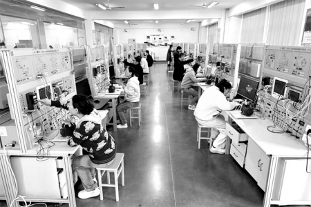 <br>          ■考试现场<br><br>        