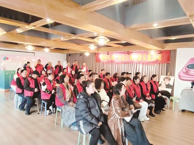 <br>          ■公益红娘在培训活动现场<br><br>        