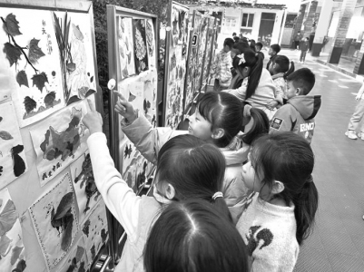 <br>          ■学生制作的落叶作品<br><br>        