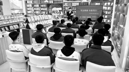 <br>          ■宪法宣传周联合活动在新河县新华书店内举行<br><br>        