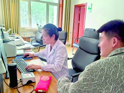 <br>          ■工作中的高亚芹<br><br>        