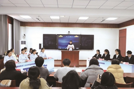 <br>          ■辩论赛现场 ■供图/魏世昌<br><br>        