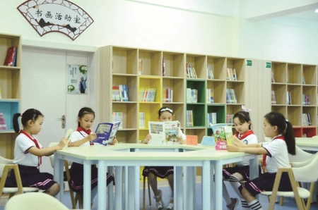 <br>          ■学生们在读书<br><br>        