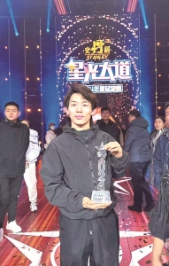 <br>          ■贾冬伟获得2024年星光大道年度总决赛季军<br><br>        