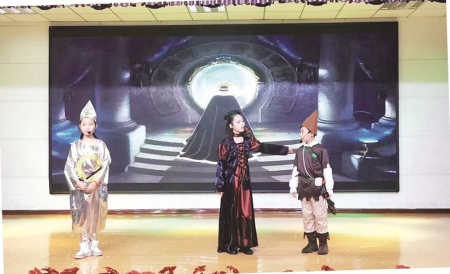 <br>          ■学生参加英语嘉年华活动<br><br>        