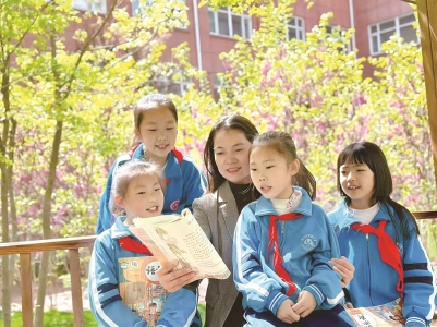 <br>          ■师生一起读书■供图/邯郸市复兴区实验小学<br><br>        