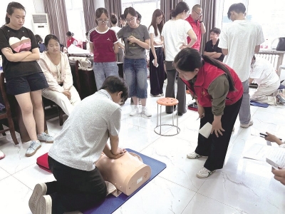 <br>          ■学员进行实操练习<br><br>        