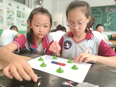 <br> ■磁铁磁场分布及磁力的影响因素探究项目比赛现场<br><br>